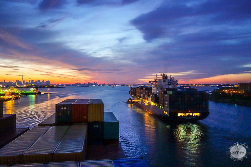 Sly arriving in New-York on a cargo ship in 2013, © grandvoyageur.fr Sly arriving in New-York on a cargo ship in 2013, © grandvoyageur.fr